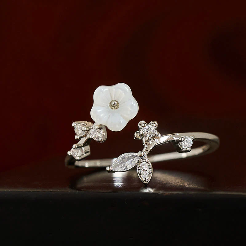 Anello di rame curativo regolabile con motivo a fiori bianchi Buddha Stones - Image 16