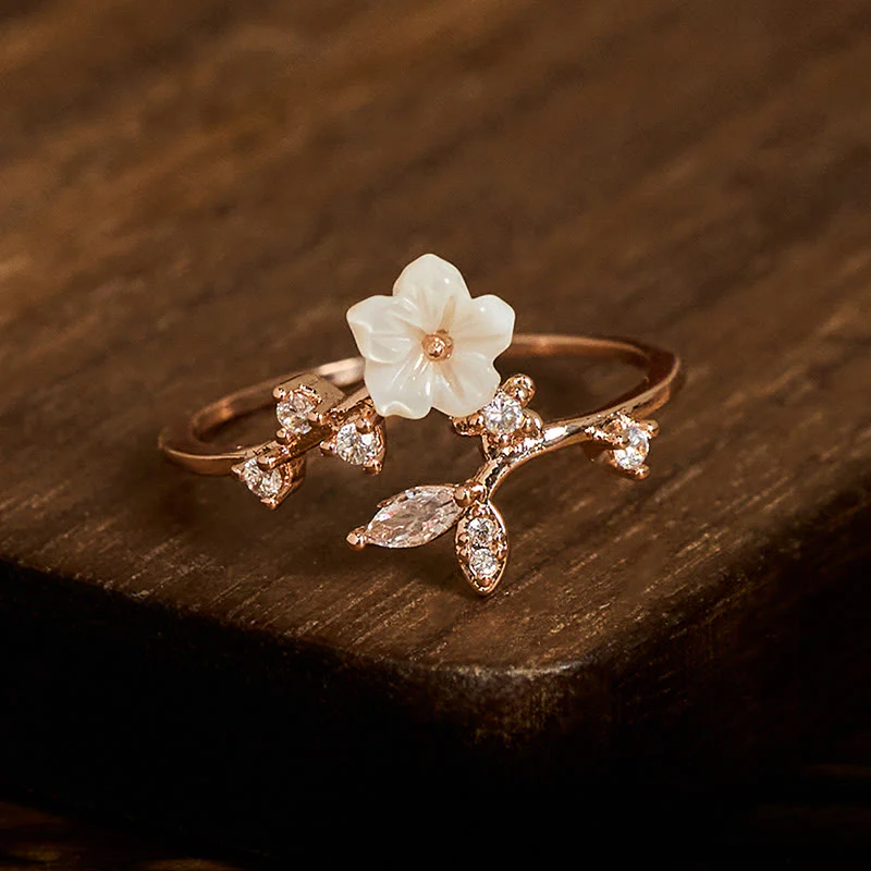 Anello di rame curativo regolabile con motivo a fiori bianchi Buddha Stones - Image 3
