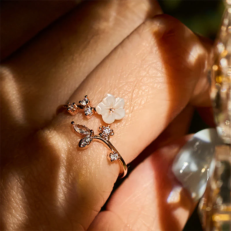 Anello di rame curativo regolabile con motivo a fiori bianchi Buddha Stones - Image 7