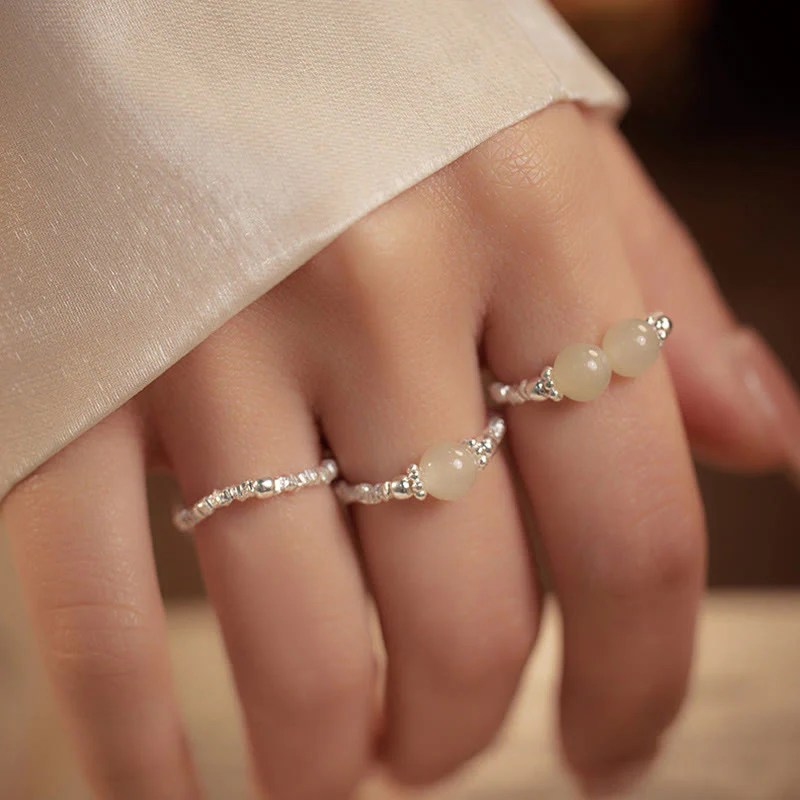 Anello elastico con perline di giada Hetian naturale in argento sterling 925 Buddha Stones