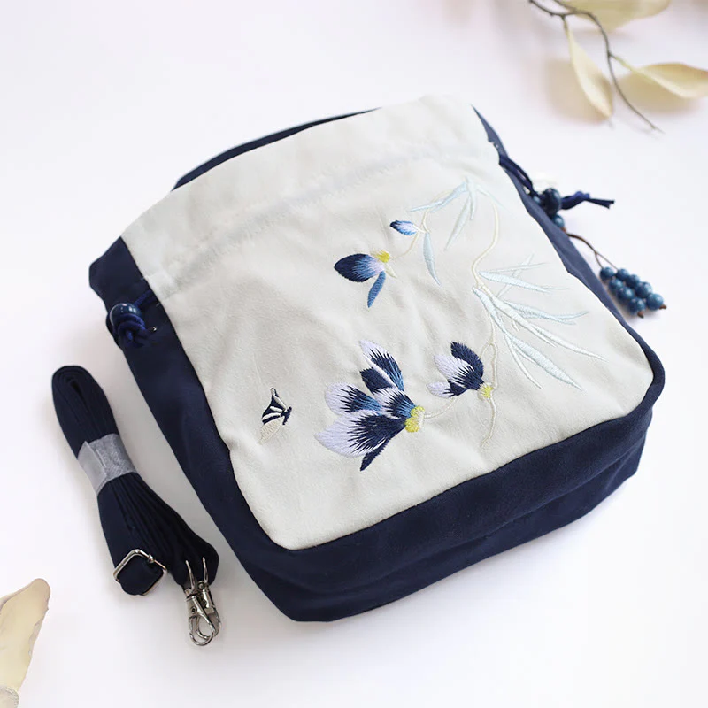 Borsa a tracolla in cotone e lino con Buddha Stones , farfalla ricamata, loto, magnolia, borsa a tracolla - Image 4