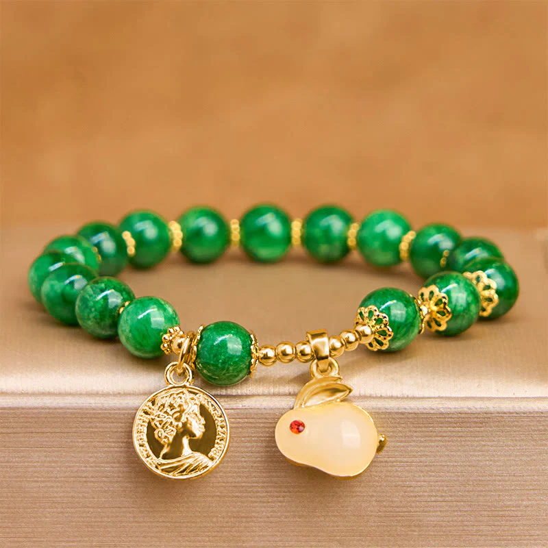 Bracciale Buddha Stones con ciondolo a forma di coniglio in calcite verde e chiarezza