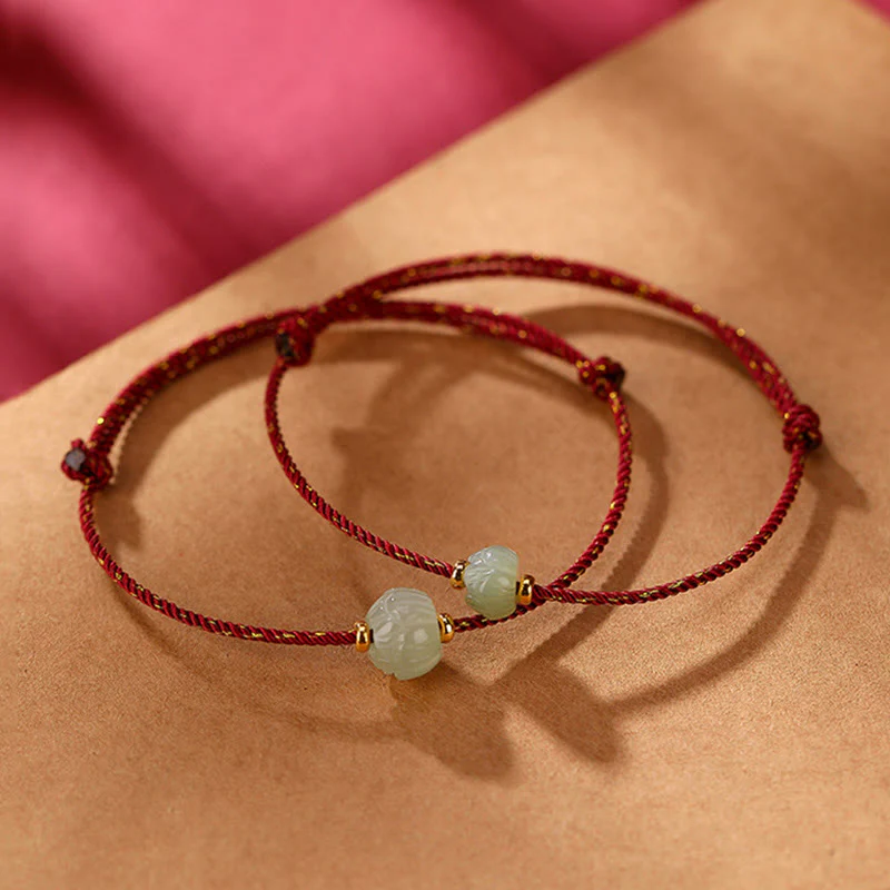 Bracciale Buddha Stones in argento sterling 925 placcato oro con giada Hetian e loto portafortuna in corda rossa