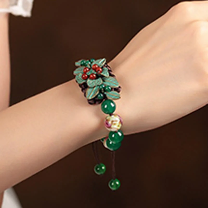 Bracciale con supporto a nodo intrecciato in perline di vetro agata verde Buddha Stones - Image 5