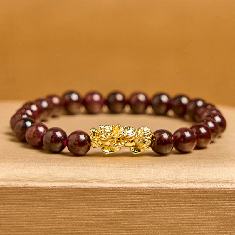 Bracciale di protezione PiXiu con perle di granato naturale Buddha Stones - Image 2