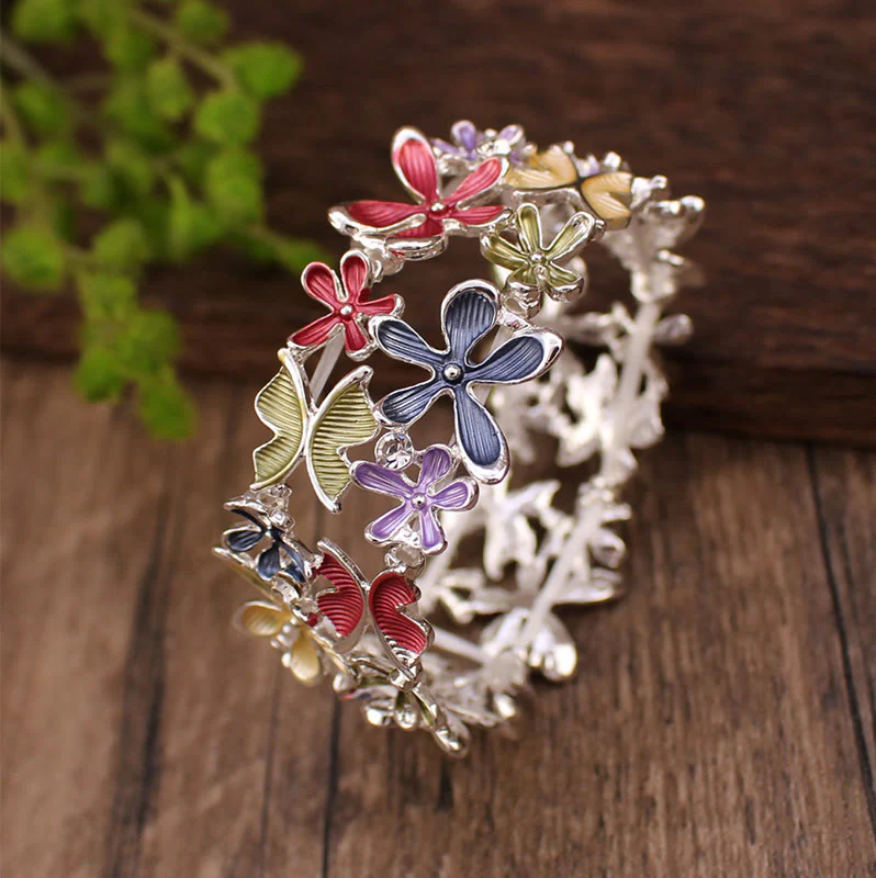 Bracciale elastico in lega con Buddha Stones, farfalle colorate e fiori