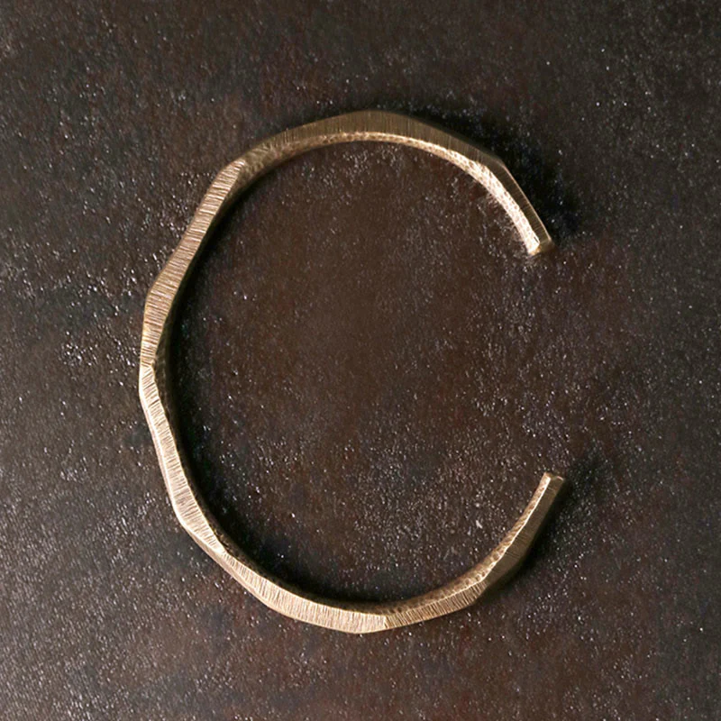 Bracciale rigido aperto per la cura di sé, in ottone e rame, lucidato a mano, con Buddha Stones - Image 2