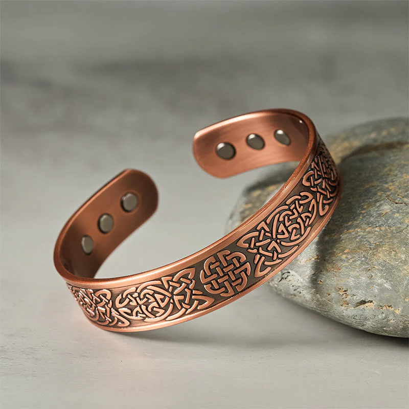 Bracciale rigido con polsino aperto e anello portafortuna con motivo astratto in rame Buddha Stones - Image 3