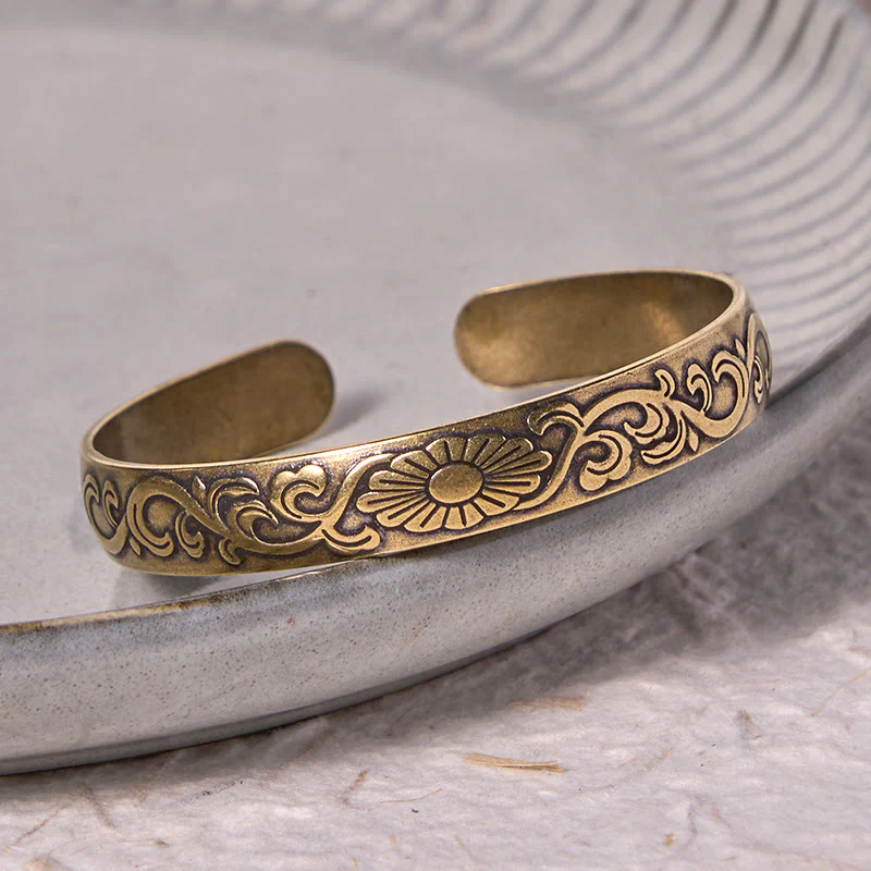 Buddha Stones Daisy Flower Vine Rame Ottone Fortuna Cura di sé Bracciale rigido - Image 3