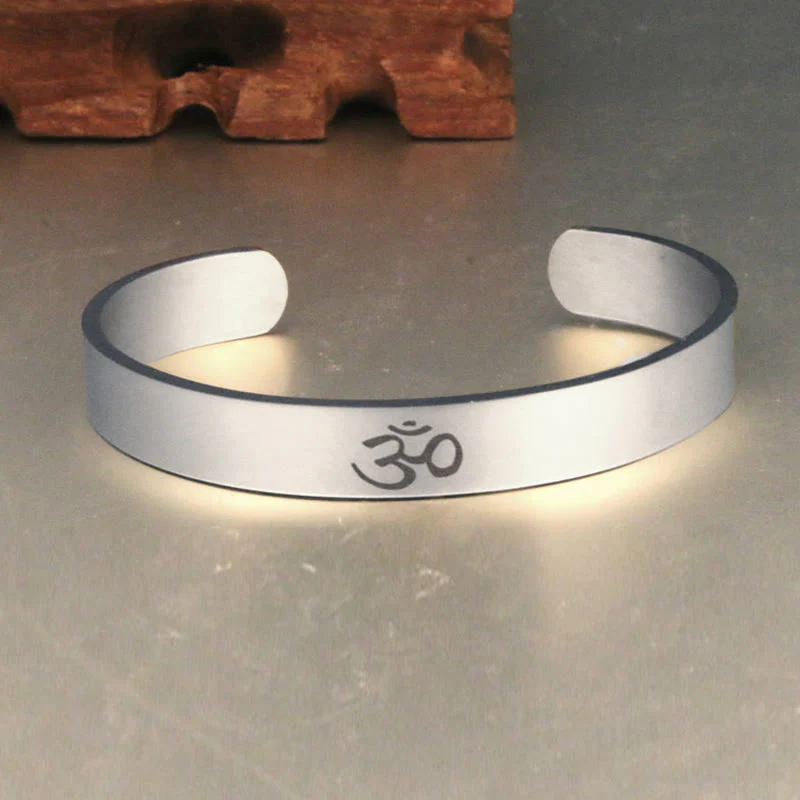 Bracciale rigido con simbolo OM tibetano Buddha Stones Mindfulness - Image 4
