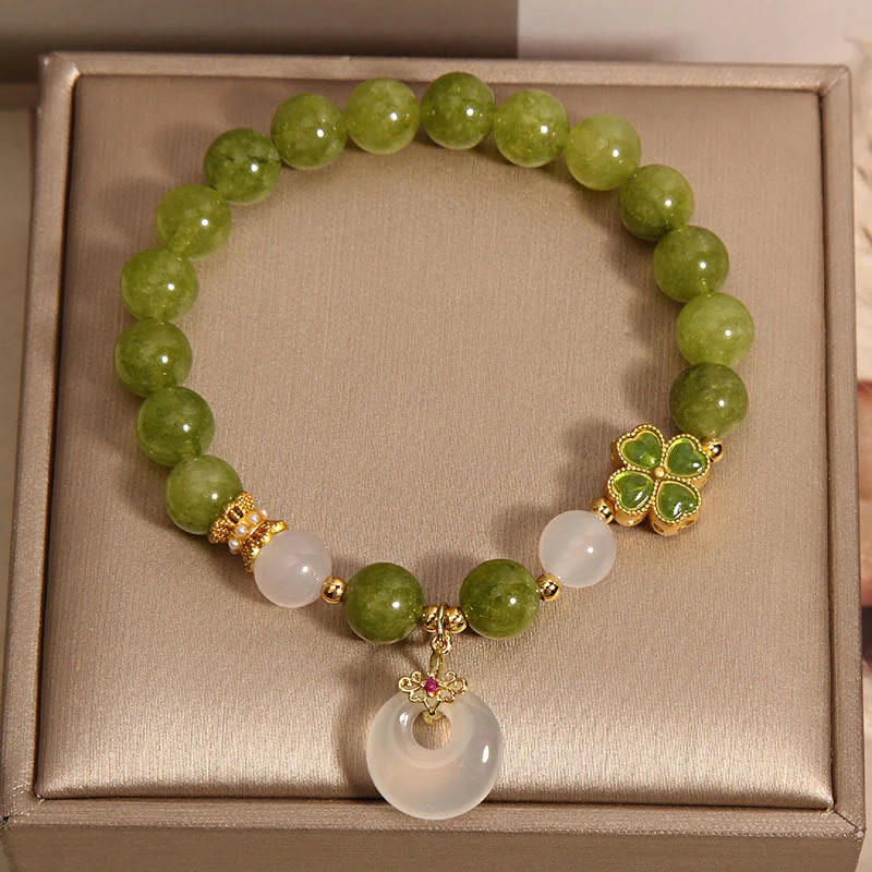 Braccialetto con ciondolo a forma di fibbia della pace con quadrifoglio , Buddha Stones, tormalina verde, calcedonio e saggezza - Image 2