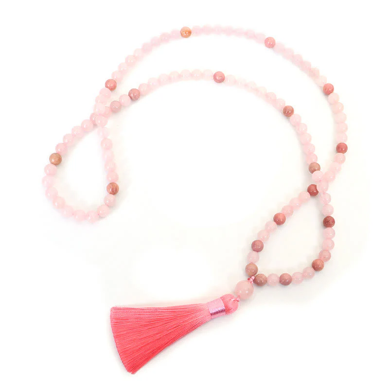 Braccialetto con nappa di cristallo rosa e 108 perle di Mala Buddha Stones - Image 7
