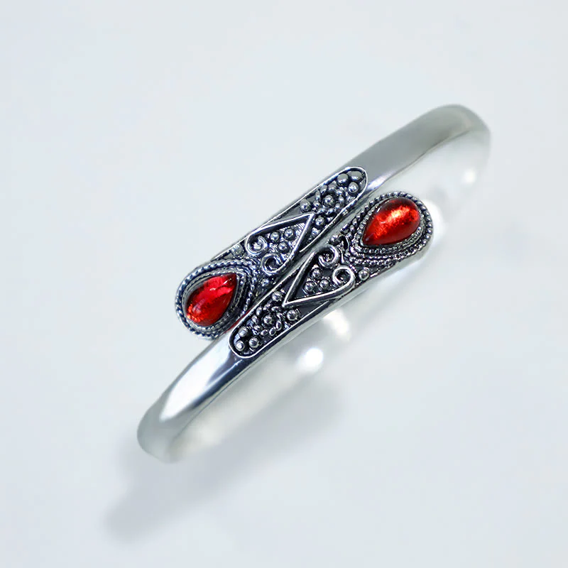 Braccialetto con polsino curativo con motivo a goccia d'acqua in zircone Buddha Stones - Image 9