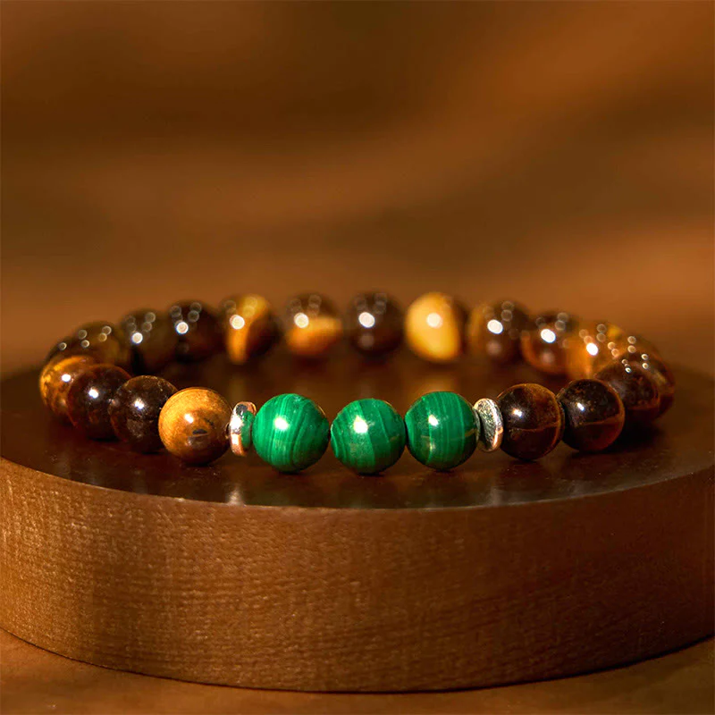 Braccialetto di coraggio con occhio di tigre verde e pietre Buddha Stones