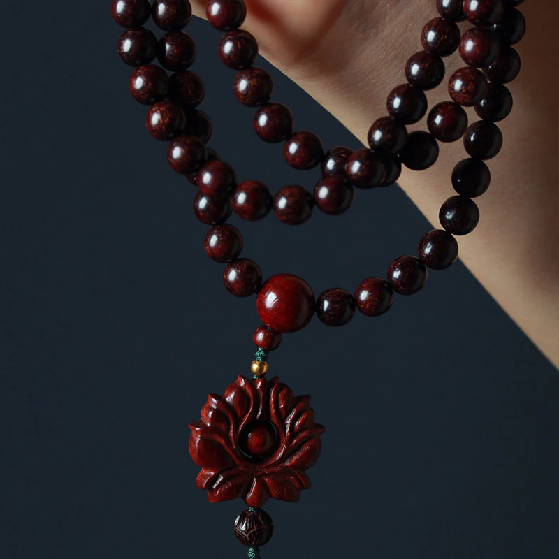 Braccialetto di equilibrio Mala di loto in legno di sandalo rosso con piccole foglie tibetane Buddha Stones - Image 6