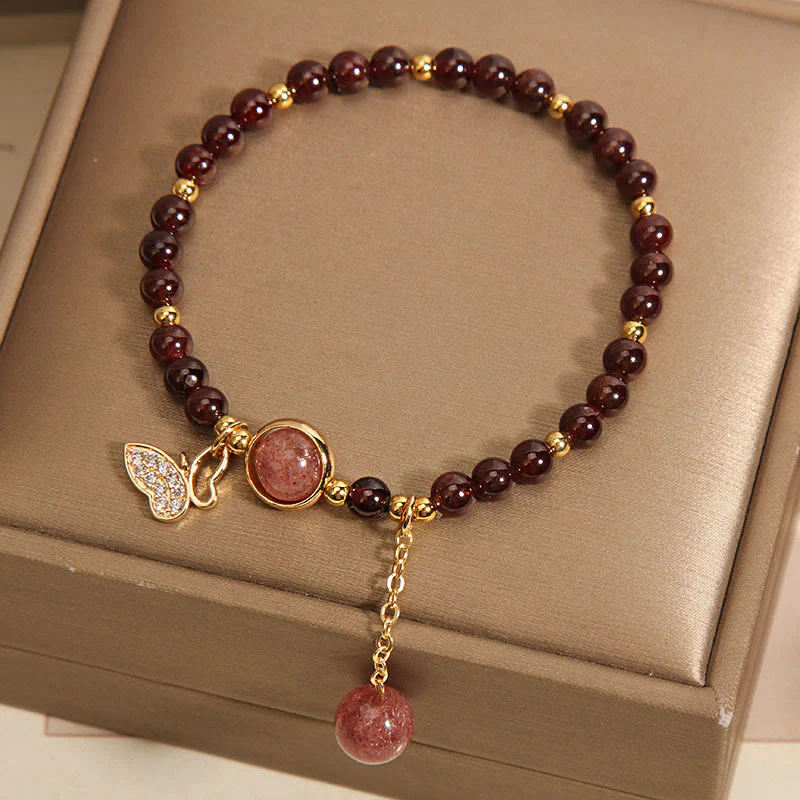 Braccialetto di protezione a farfalla in quarzo fragola e granato naturale Buddha Stones - Image 4