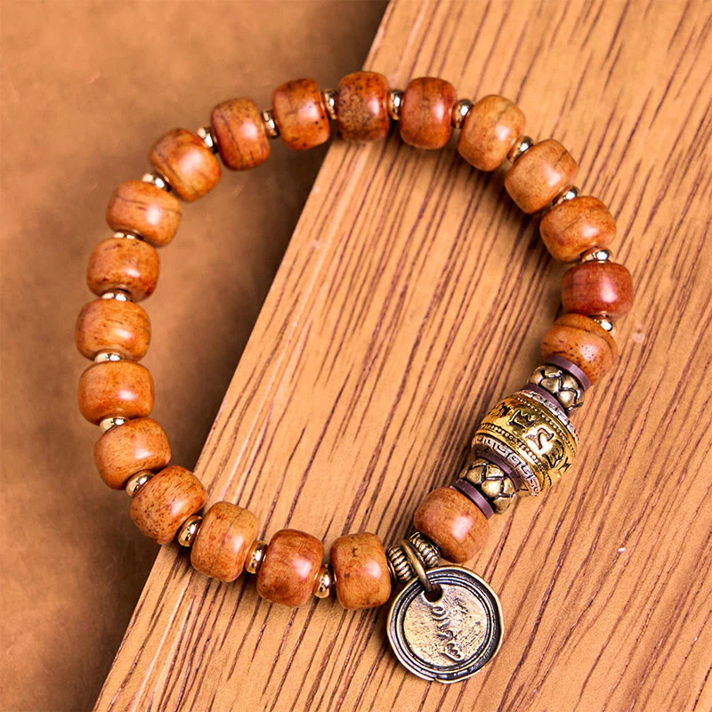 Braccialetto di protezione dalla fortuna in sanscrito OM con perline di osso di cammello tibetano naturale di Buddha Stones - Image 4