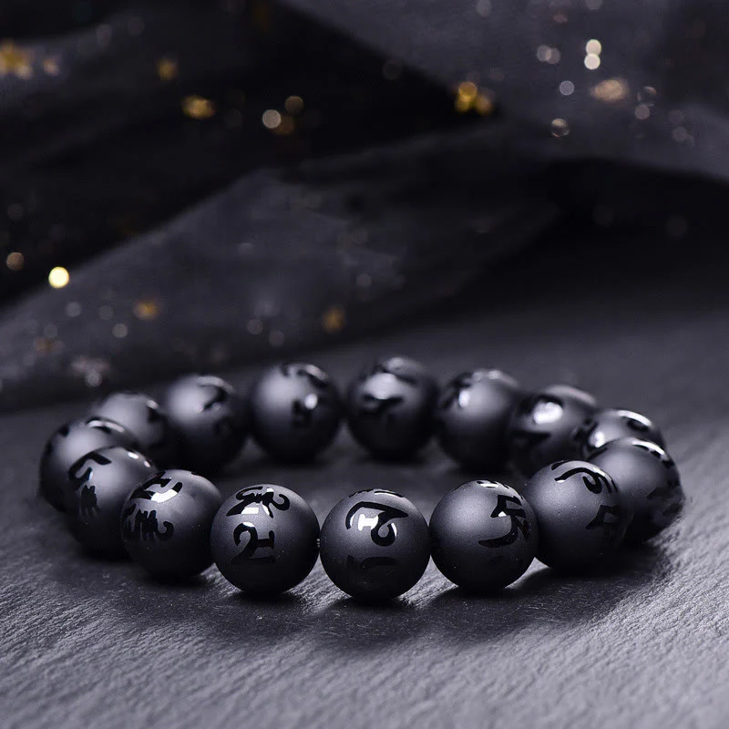 Braccialetto di protezione intagliato in onice nero naturale Om Mani Padme Hum Buddha Stones