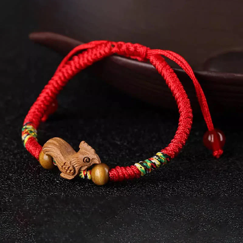 Braccialetto portafortuna in legno di pesca con corda rossa, fatto a mano, con zodiaco cinese di Buddha Stones - Image 28