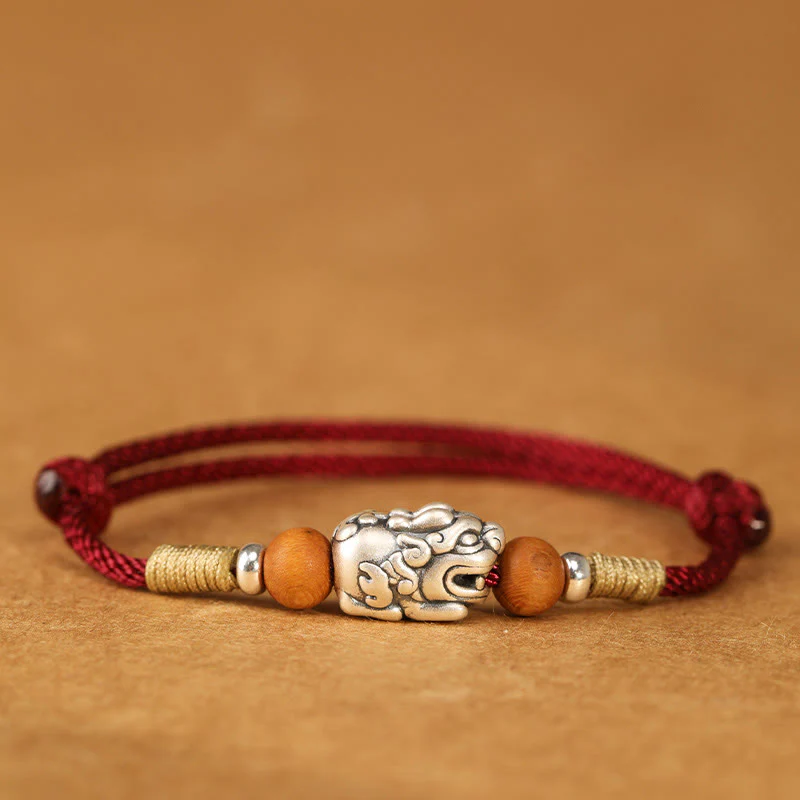 Braccialetto portafortuna intrecciato a mano con perline in legno di pesca, in argento sterling 999, con ciondolo Pixiu Buddha Stones - Image 2