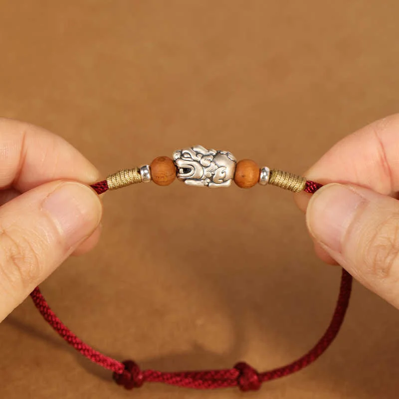 Braccialetto portafortuna intrecciato a mano con perline in legno di pesca, in argento sterling 999, con ciondolo Pixiu Buddha Stones - Image 3