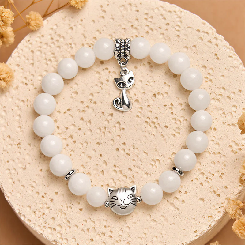 Braccialetto positivo con perline di calcedonio bianco naturale Buddha Stones White Cat - Image 3