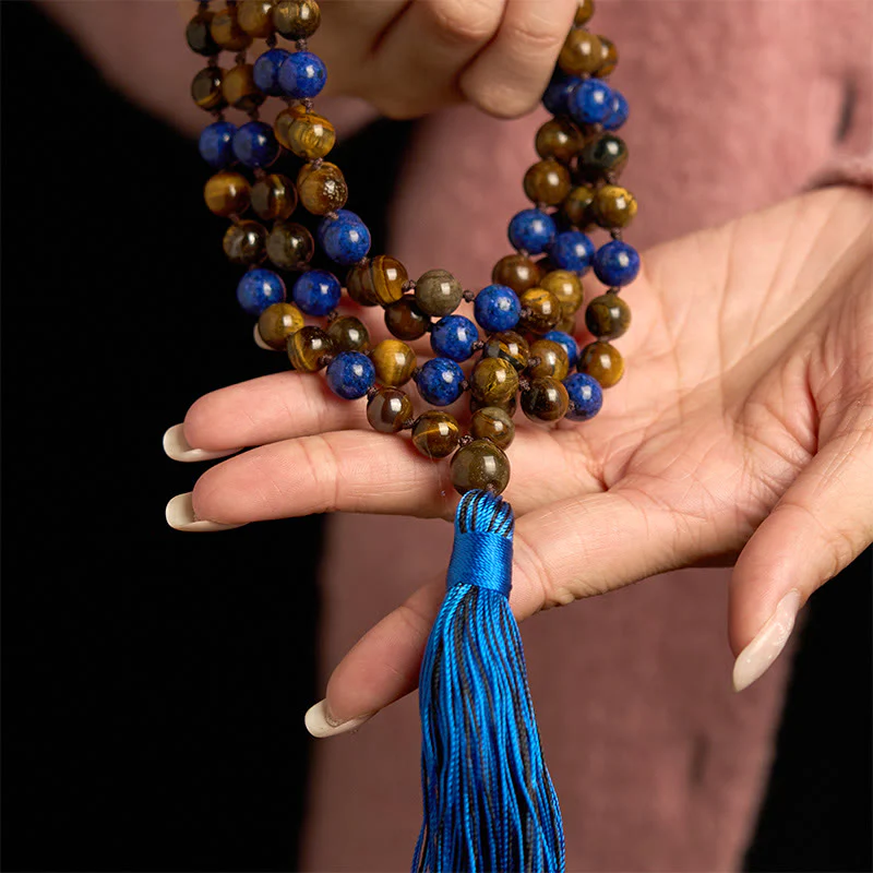 Braccialetto di protezione Mala con nappa in pietra naturale con 108 perle Buddha Stones, occhio di tigre, lazurite e lapislazzuli - Image 5