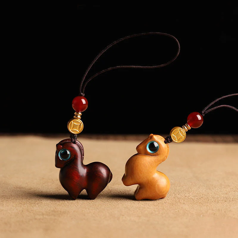 Buddha Stones Anno del Cavallo Piccola Foglia Sandalo Rosso Calma Portachiavi Decorazione da Appendere al Telefono - Image 9