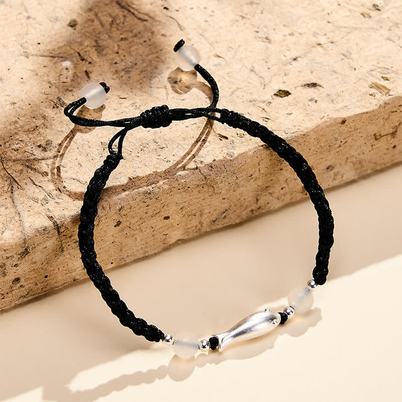 Buddha Stones Bracciale protettivo intrecciato in argento sterling 999 con carpe koi e agata bianca. - Image 4