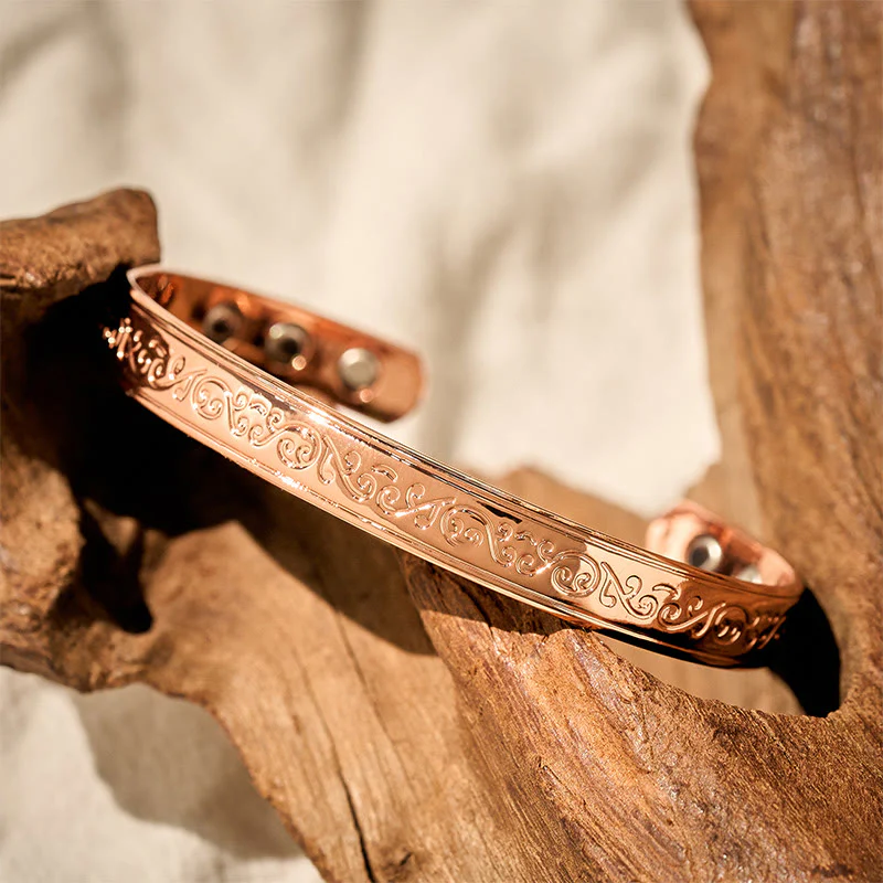 Buddha Stones Bracciale rigido aperto con motivo inciso in rame - Image 9