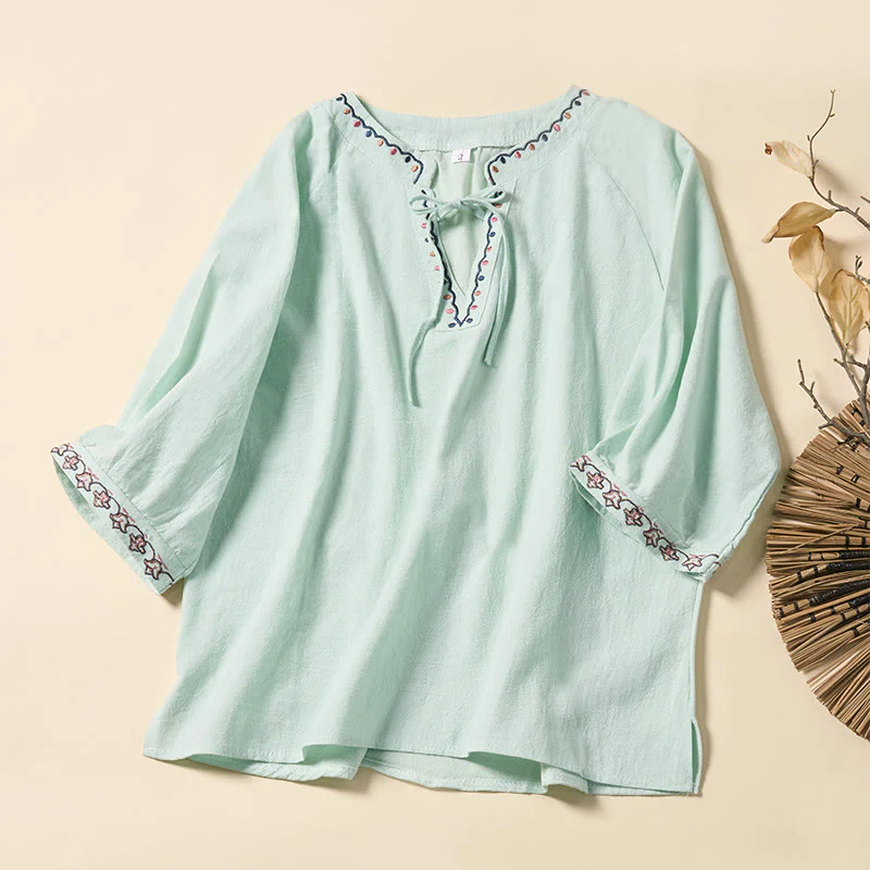 Buddha Stones Camicia da donna estiva in cotone con maniche corte, scollo a V, linee ricamate e lacci