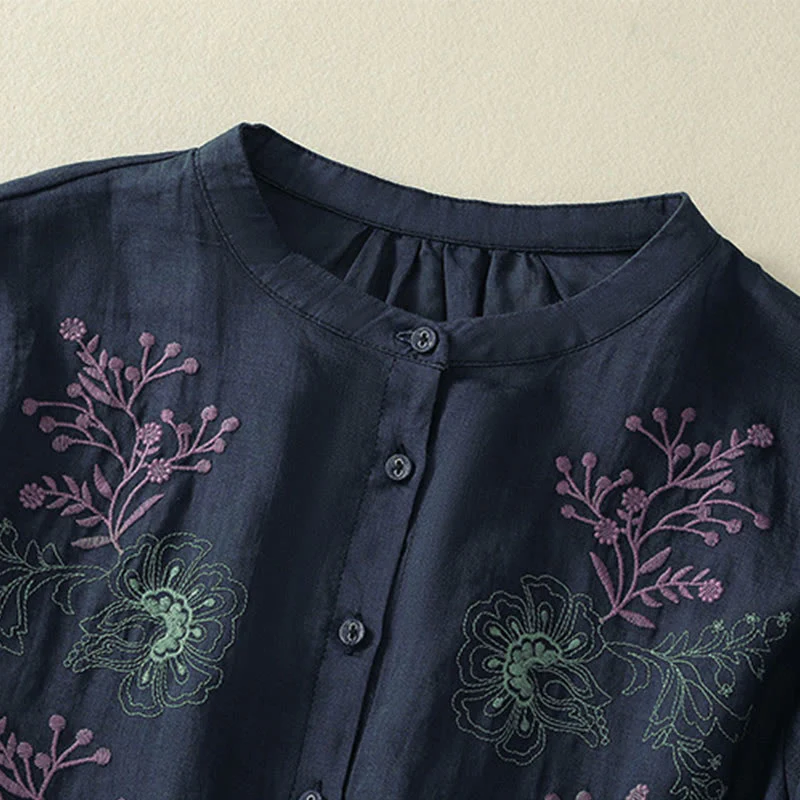 Buddha Stones Camicia da donna in cotone con colletto rialzato, maniche a tre quarti, spacchi laterali e design plissettato ricamato - Image 3