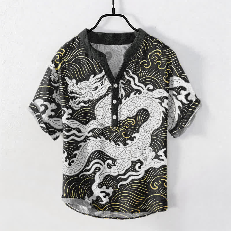 Buddha Stones Camicia da uomo a maniche corte con mezza abbottonatura, in cotone bianco con motivo a onde di drago.