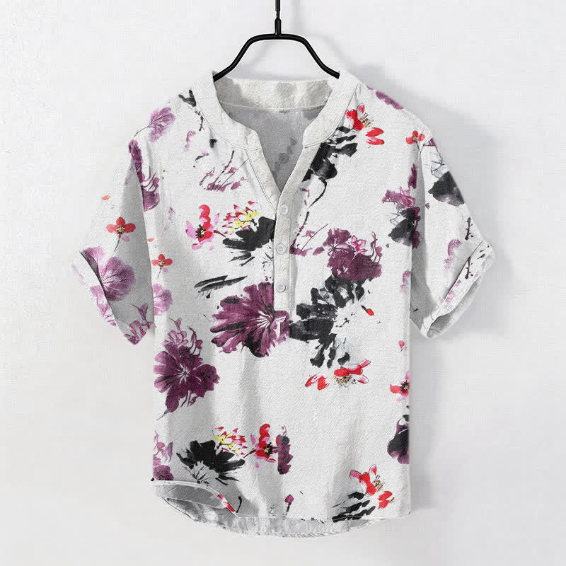 Buddha Stones Camicia da uomo a maniche corte con mezza abbottonatura, in cotone viola con motivo a loto acquerellato.