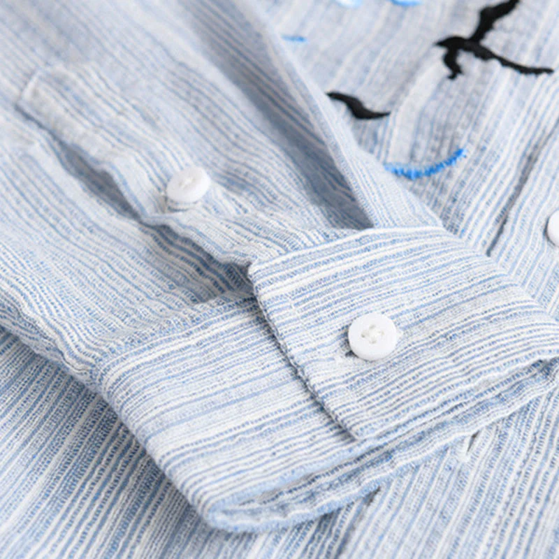 Buddha Stones Camicia da uomo in cotone a maniche lunghe con motivo a righe e ricamo di uccelli e tasca - Image 10