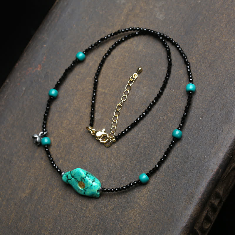 Buddha Stones Collana di spinello nero e turchese con perle di forza