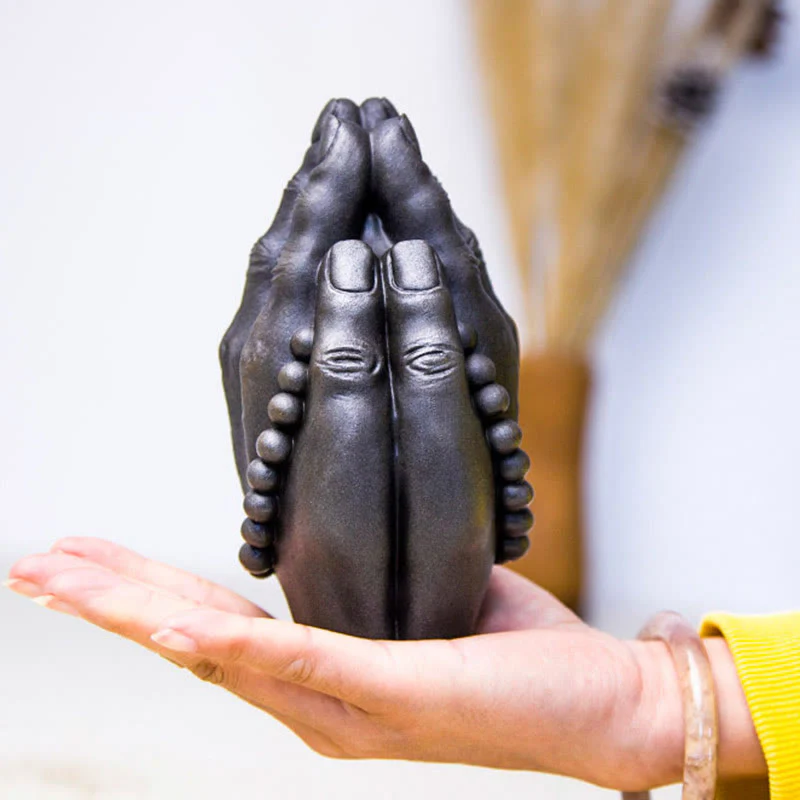 Buddha Stones fatte a mano Buddha mano Namaste polvere di ferro ruggine statua in resina decorazione - Image 17