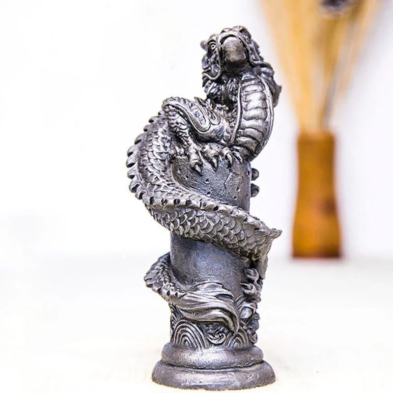 Buddha Stones fatto a mano drago volante intorno al pilastro polvere di ferro ruggine statua in resina decorazione per la casa - Image 18