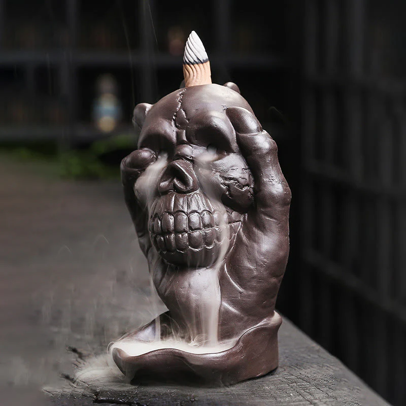 Buddha Stones Halloween Skull con mano fantasma Decorazione bruciatore di incenso spirituale in argilla viola - Image 4