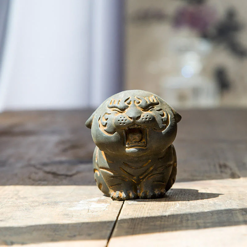 Buddha Stones Mini Carino Tigre Ferro Polvere Ruggine Statua Resina Decorazione Casa