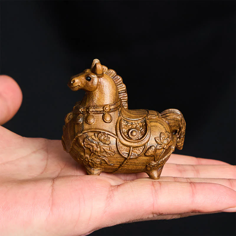 Buddha Stones Mini decorazione Anno del Cavallo Loto Ebano Tiglio Legno Sandalo Verde 5,5*5*3,2cm - Image 11