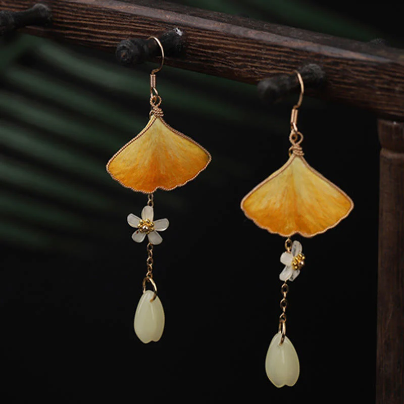 Buddha Stones Orecchini pendenti in seta fatti a mano con foglia di ginkgo giallo e gancio in rame, simbolo di buona fortuna - Image 3