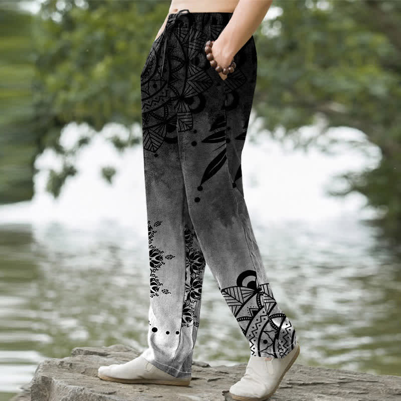 Buddha Stones Pantaloni da uomo affusolati in cotone con motivo mandala sfumato e tasche. - Image 10