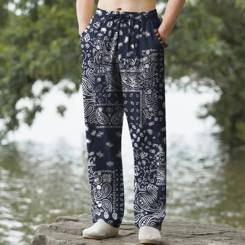 Buddha Stones Pantaloni da uomo affusolati in cotone con motivo patchwork paisley bianco e nero e tasche. - Image 5