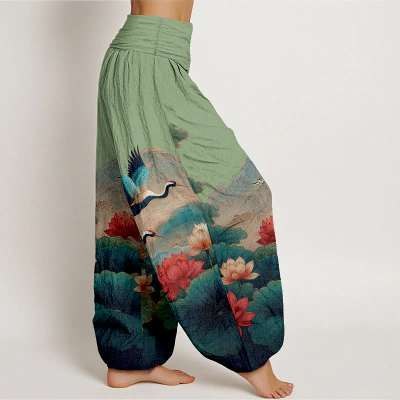 Buddha Stones Pantaloni harem da donna in cotone con elastico in vita, motivo classico con fiori di loto, foglie, gru e montagne - Image 3