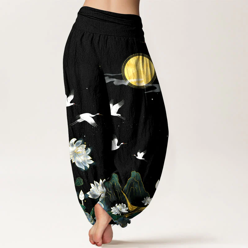 Buddha Stones Pantaloni harem da donna in puro cotone con elastico in vita, motivo: gru, loto in fiore, luna e montagna - Image 2