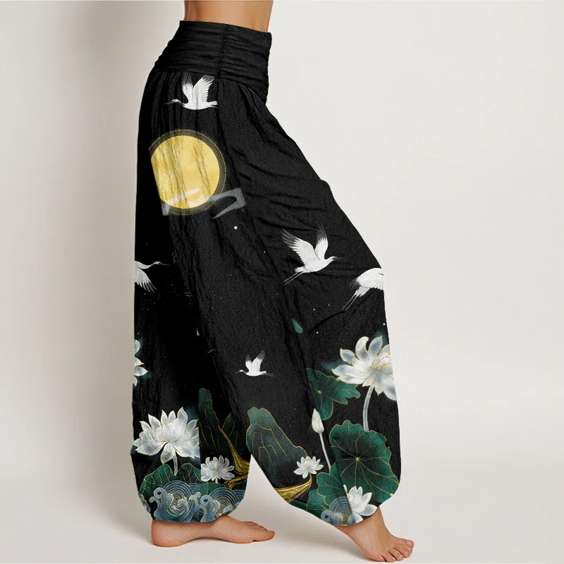 Buddha Stones Pantaloni harem da donna in puro cotone con elastico in vita, motivo: gru, loto in fiore, luna e montagna - Image 3