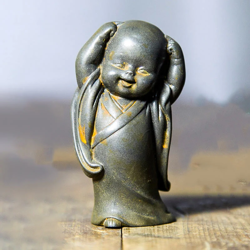 Buddha Stones Piccolo Monaco Meditante Ferro Polvere Ruggine Statua Resina Decorazione Scrivania - Image 18