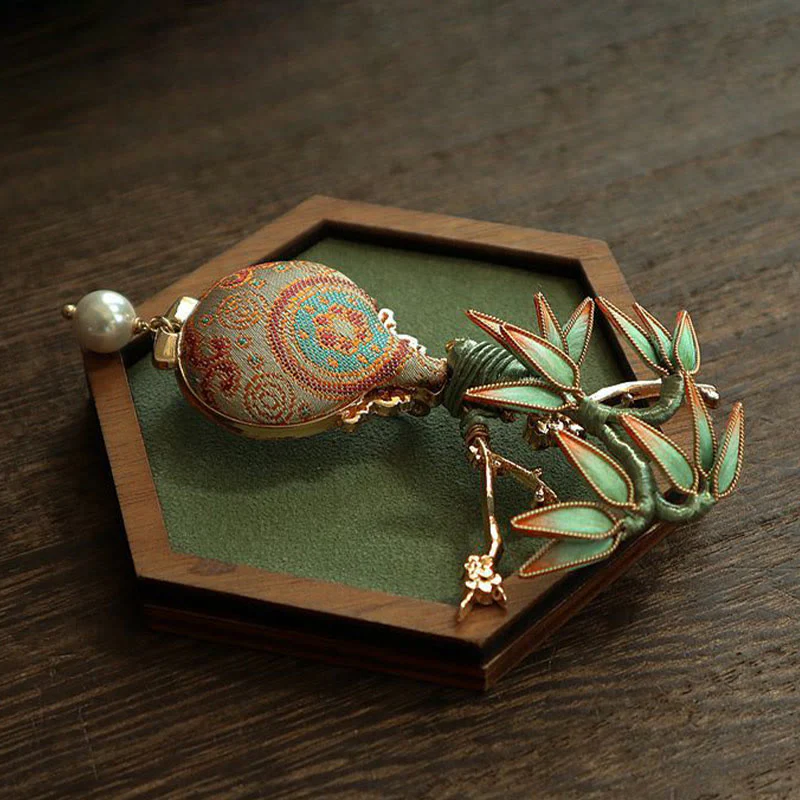 Buddha Stones Spilla con design a foglie di bambù e broccato Song, vaso con motivo a broccato, equilibrio - Image 5
