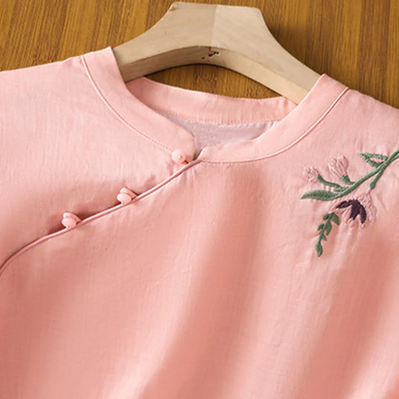 Camicia casual da donna in cotone e lino con maniche a mezza manica, motivo a rana, motivo ricamato con fiori e foglie, motivo a scollo rotondo, motivo Buddha Stones - Image 10